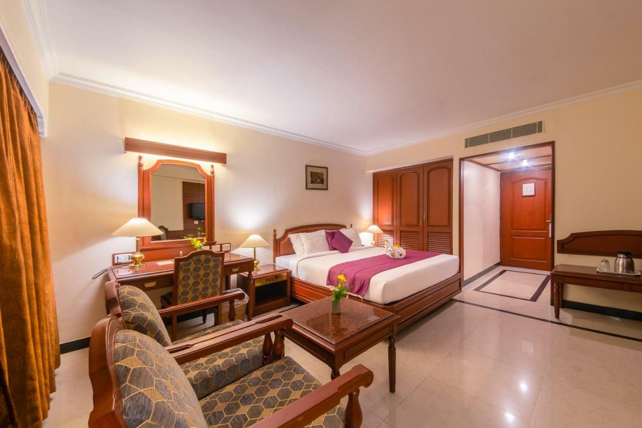 Hotel Annamalai International Pondicherry Exterior photo